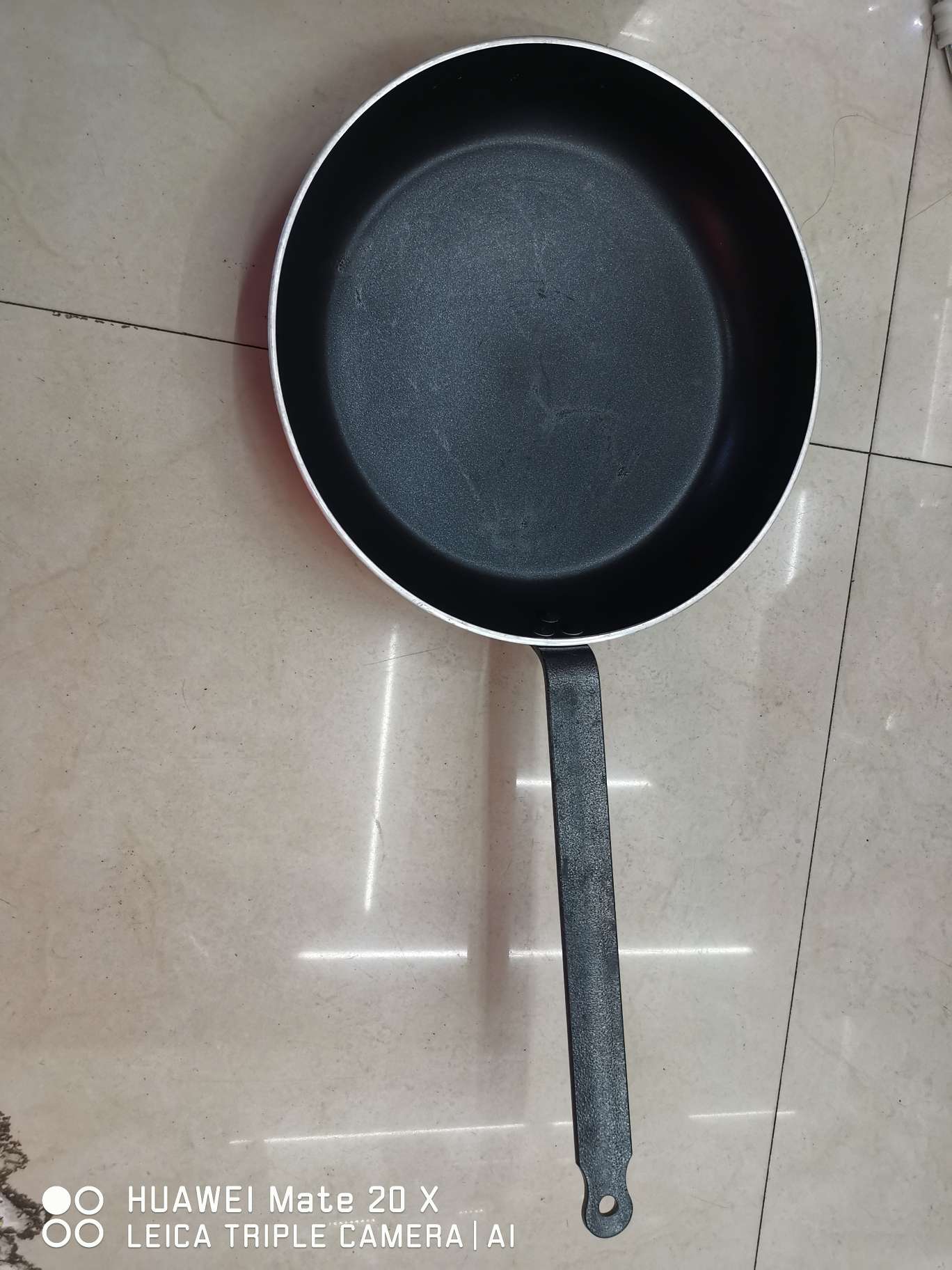 ٣٦ مقبض حديدي ليست مقلاة
