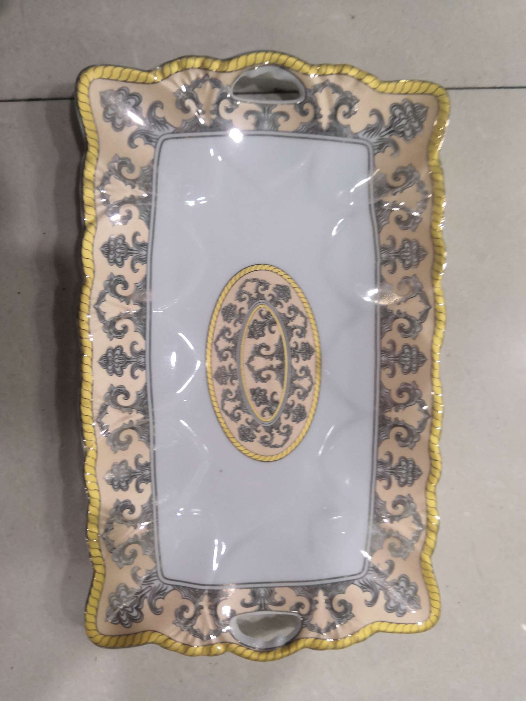 Dingmei Ceramic's new gold-edge plates for this season are sold directly by the manufacturer in stock details Picture
