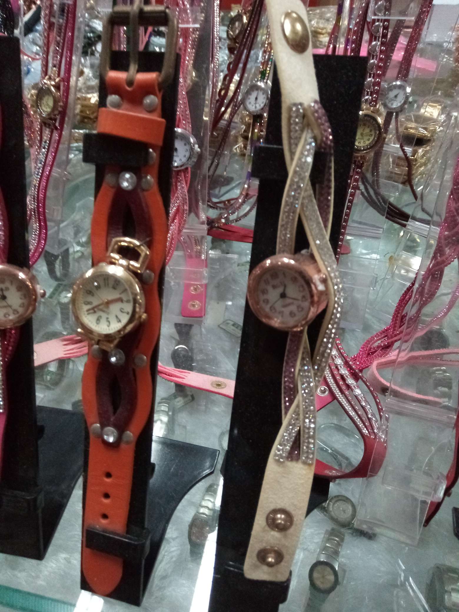 韩国绒钻带手表麻花时尚时装手表