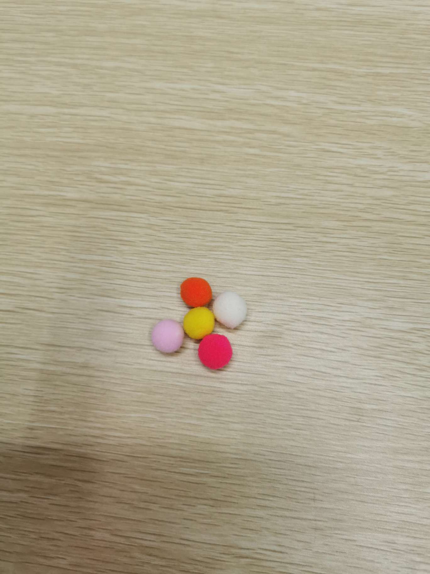 Polyester Hairball With High Bounce details Picture