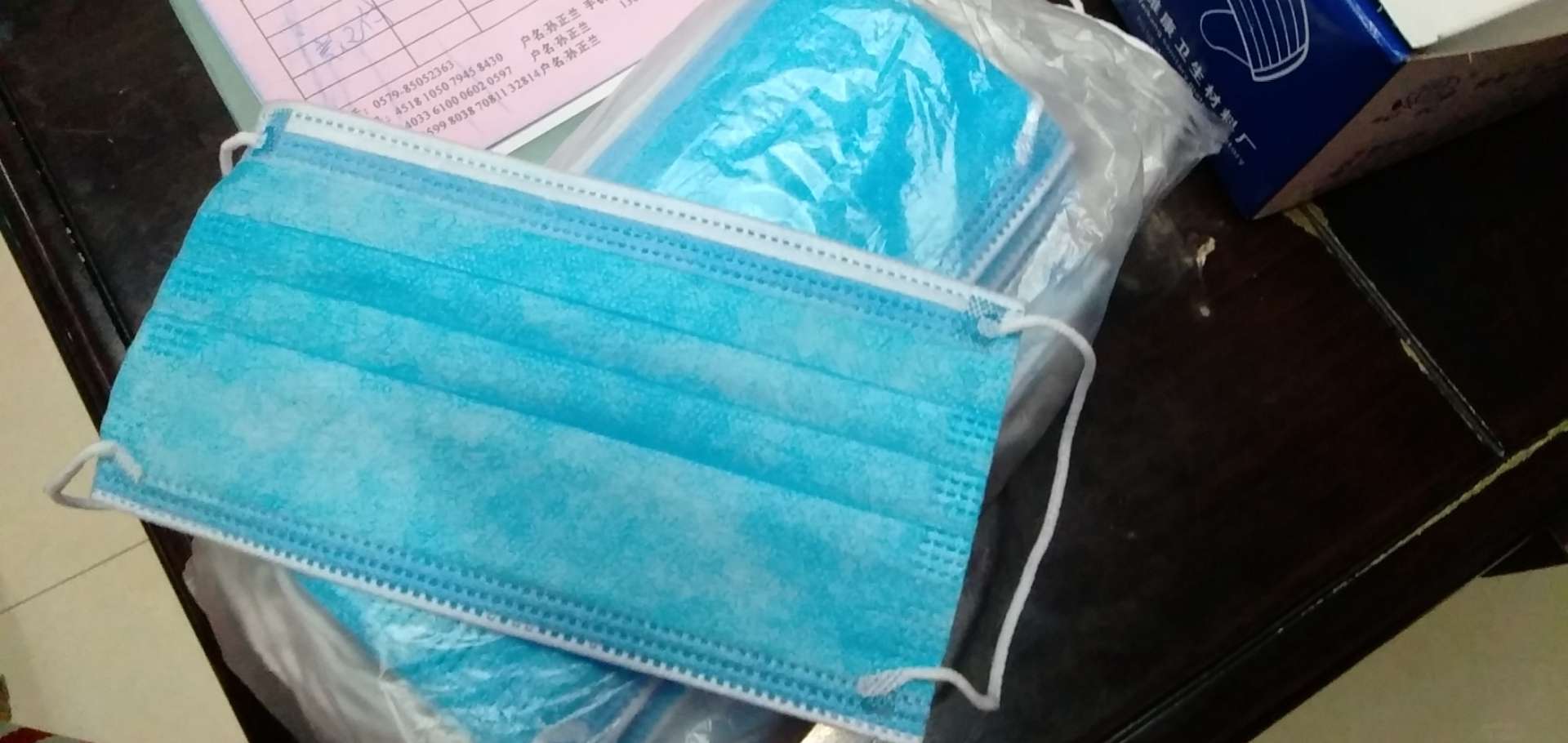 口罩。