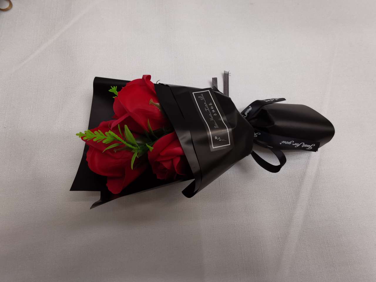 Teachers' Day gift, Mother's Day and Christmas gift: 3 faux soaps, rose Sea Ruo 03 Application Scenario