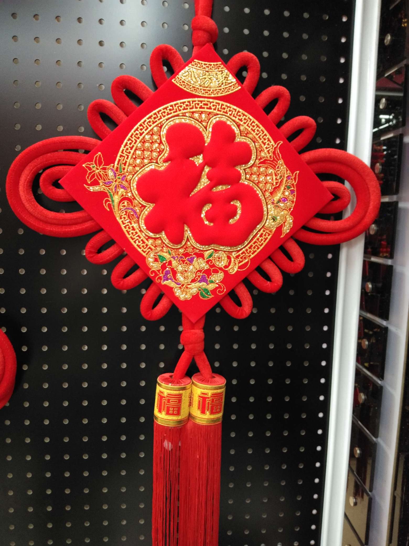 30 Cm Octagonal Poly Three-Dimensional Red Fu Hanging Ear