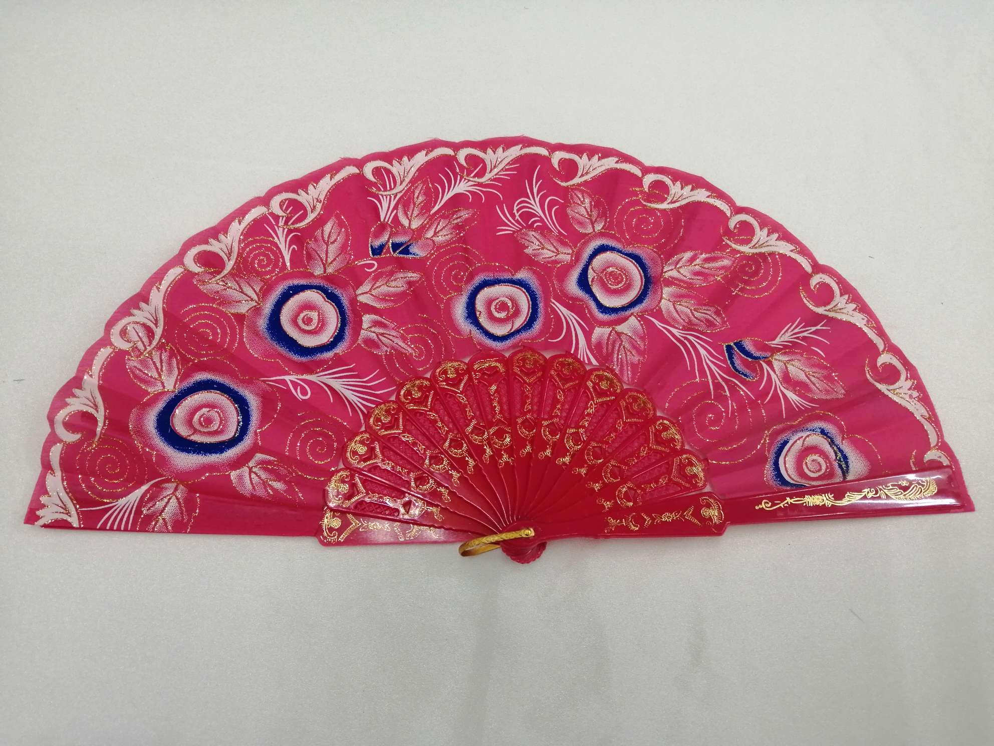 彩杆玫瑰花中国风白底实物图