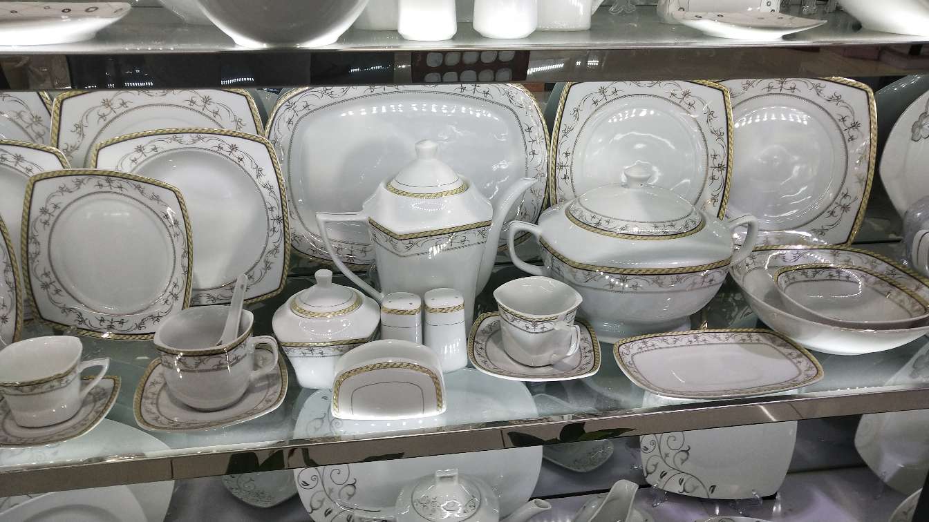 精美86头西餐具