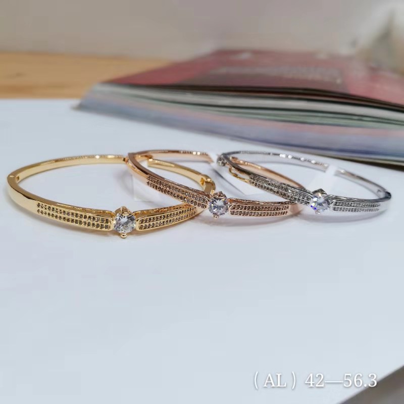 Exquisite bracelet