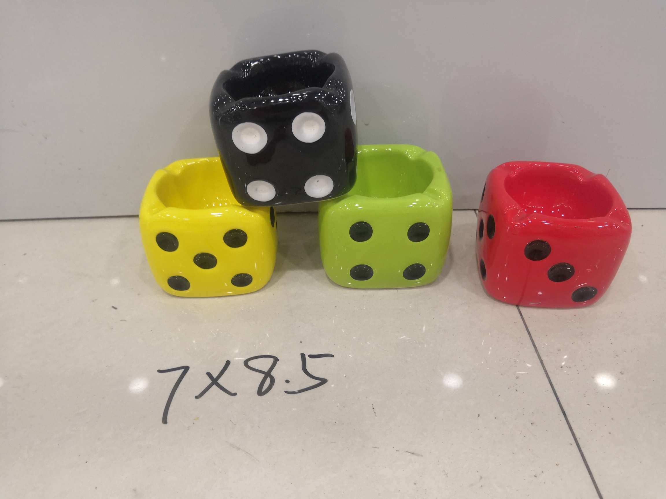 鼎美陶瓷散子烟缸