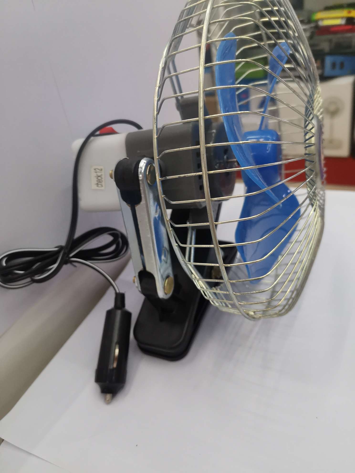 车充风扇细节图