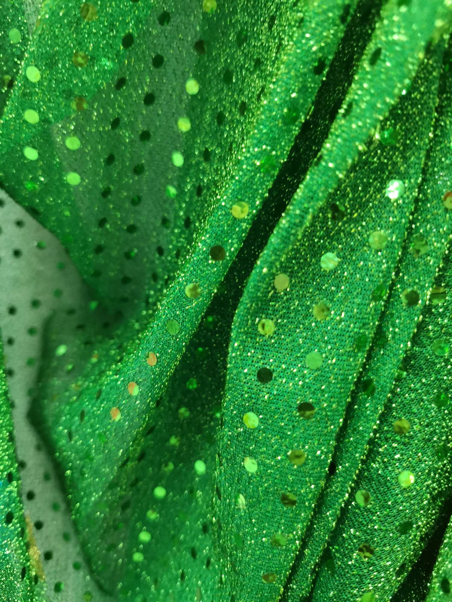 3mm small sequins and small sequins, green factory direct sales, wholesale and retail