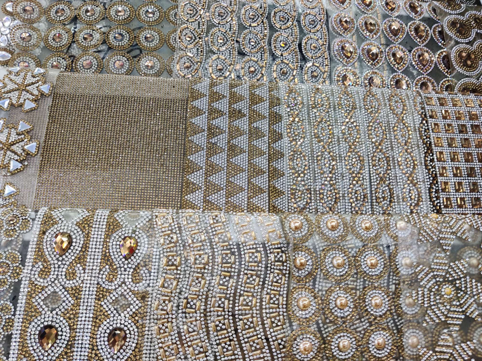 Rhinestone Rubber Mesh Hot Figure 6 Specification drawing