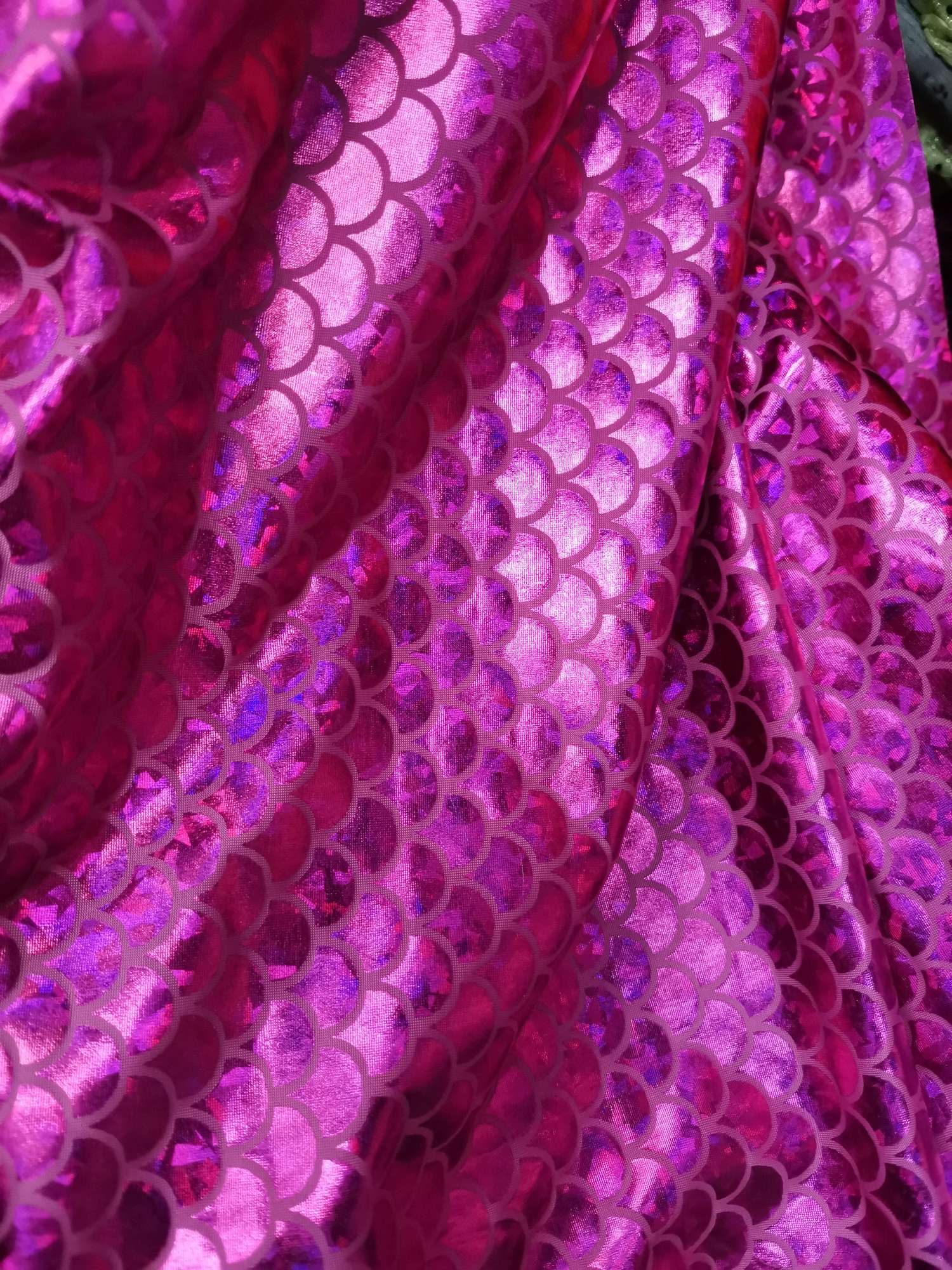 Direct sales, wholesale and retail of plum red spandex base plum red broken glass flower gilding factory. For orders in stock, please consult