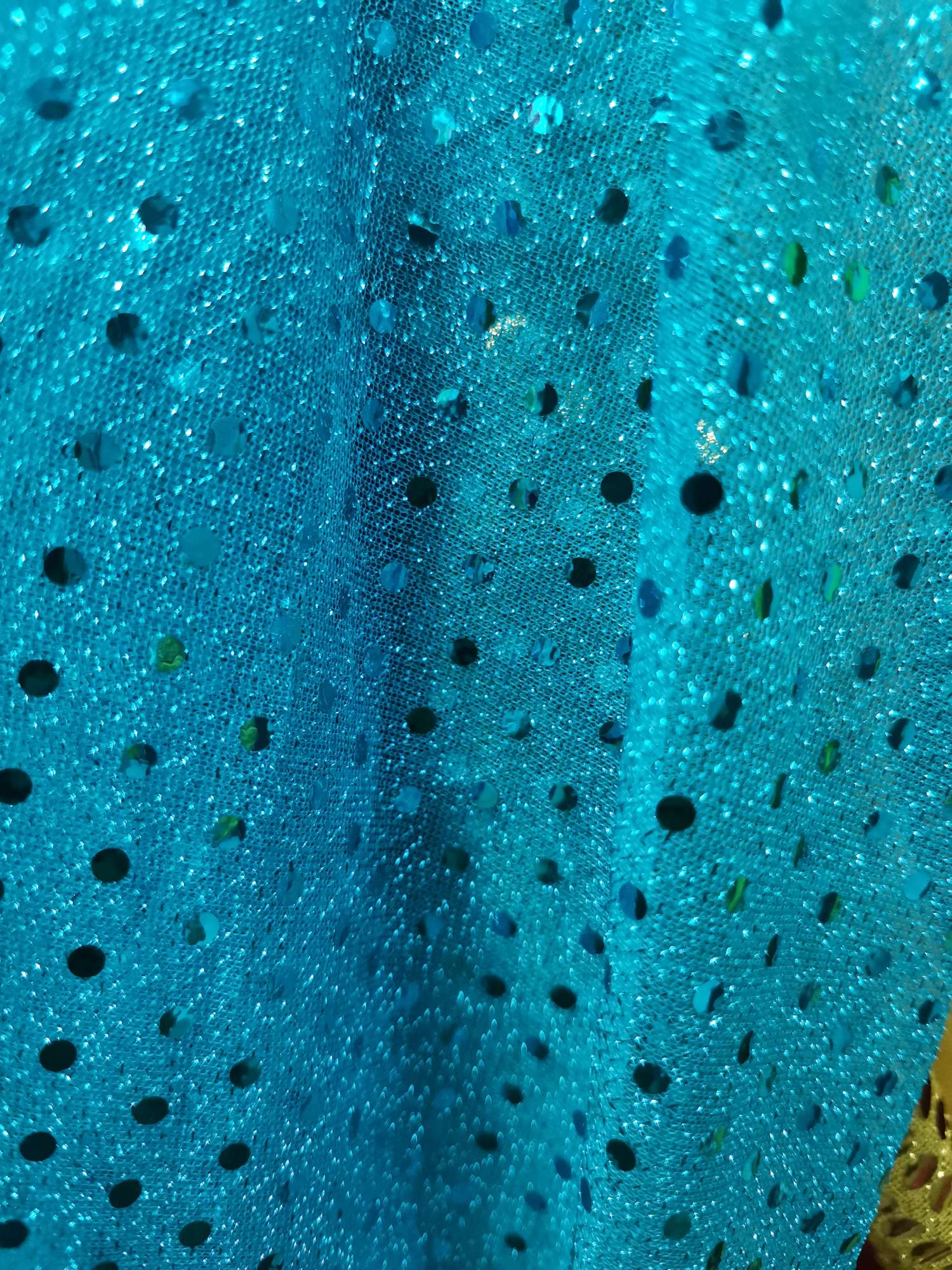 3MM small sequins, small sequins, lake blue factory direct sales, wholesale and retail. For orders in stock, please consult