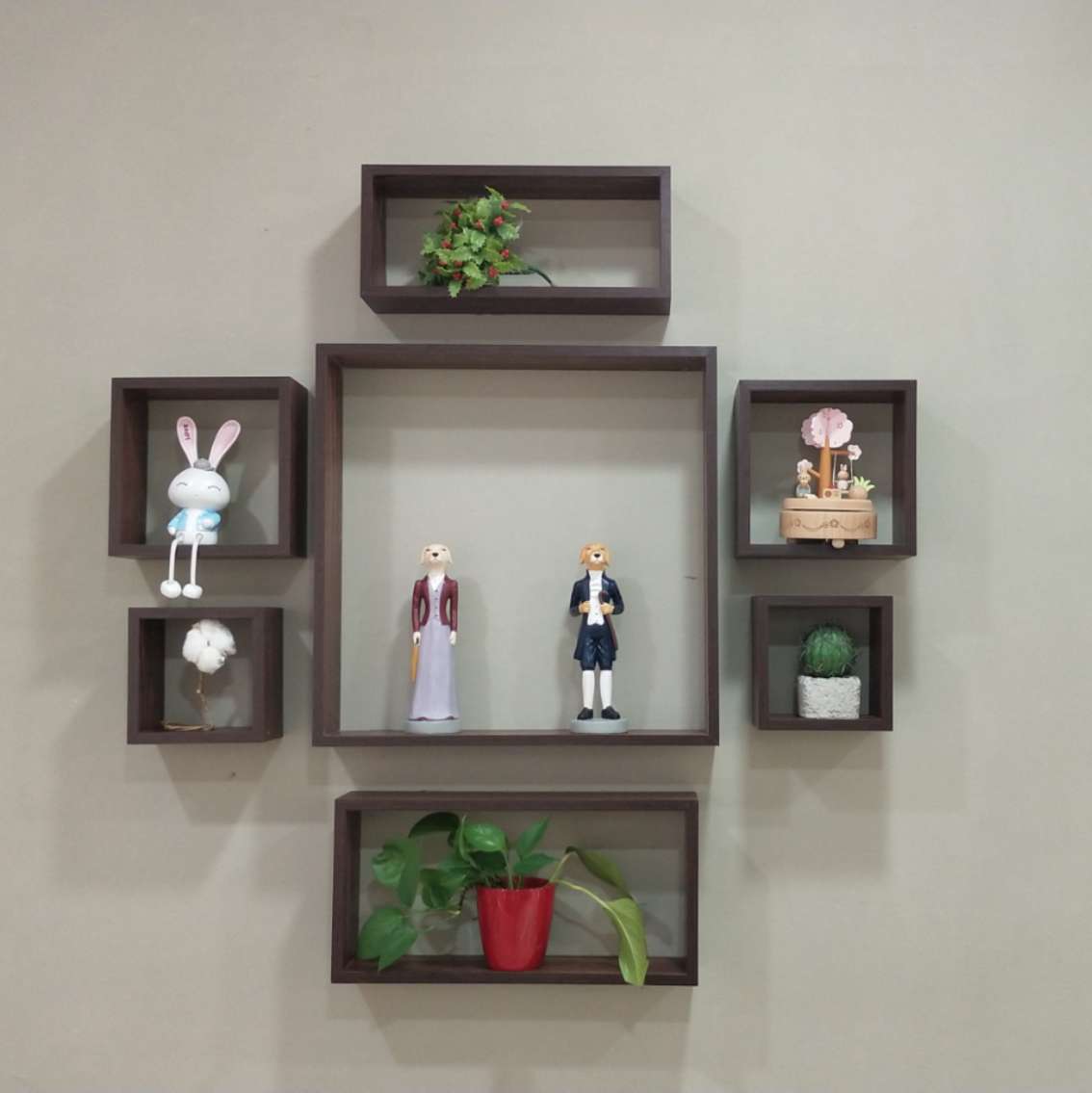 Combination veneered seven-piece set, wall hanging rack, storage rack, TV background wall decoration details Picture