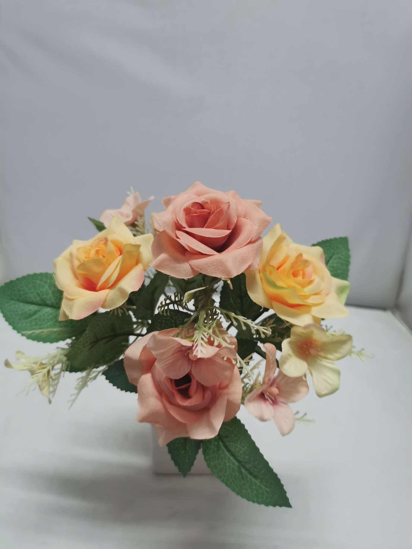 5头玫瑰 仿真花 工艺品 婚庆 假花 家用装饰 情人节详情图6