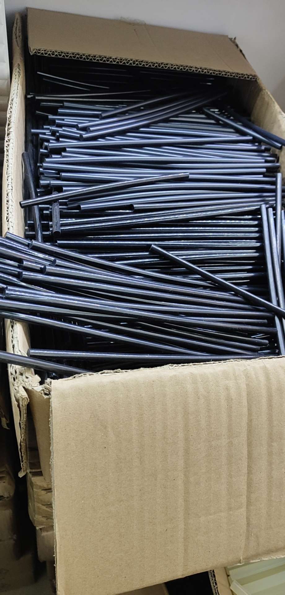 Black eco-friendly hot melt adhesive stick, 7mm*190mm, 7mm*270mm, black adhesive strip, black process Item Picture