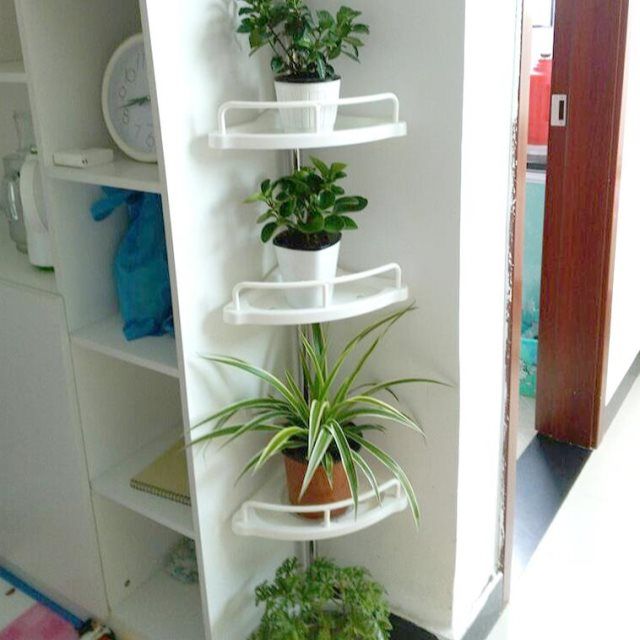 A seamless storage device for bathrooms, toilets, 5-layer shelves, wall-mounted toilets and washrooms, and crevices undefined