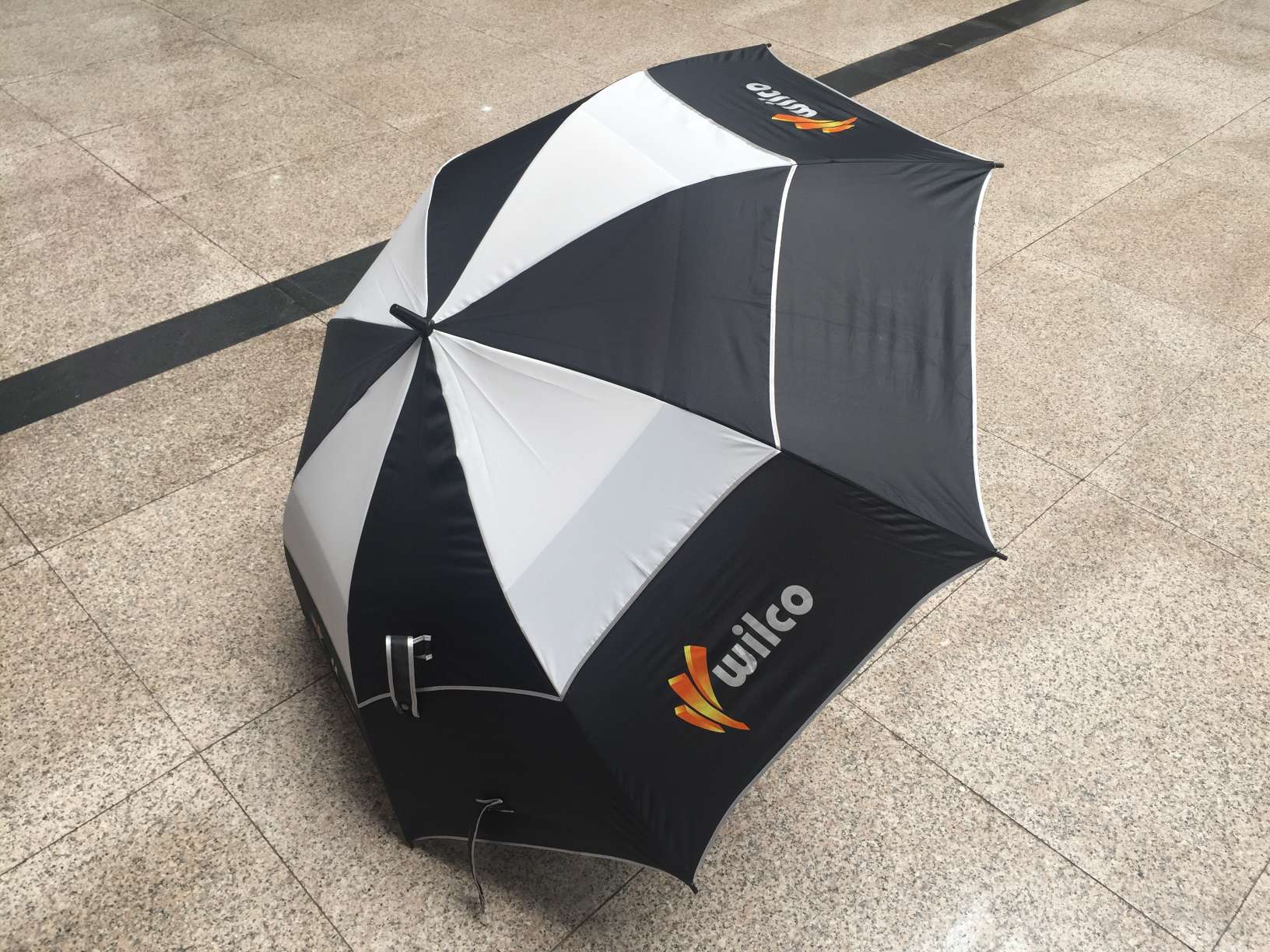 Sample custom - made double - layer large golf business umbrella thumbnail