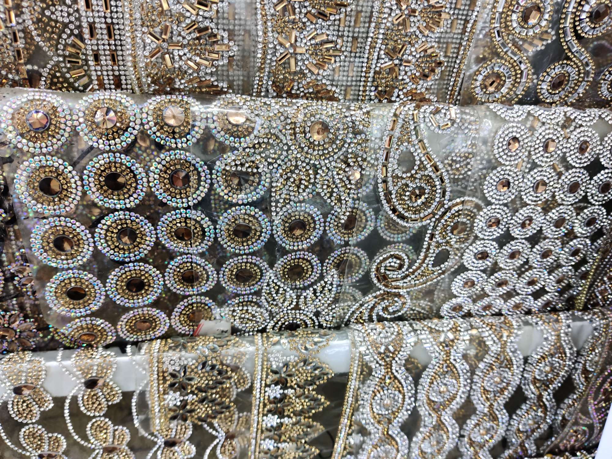 Rhinestone Rubber Mesh Hot Figure 6 Item Picture