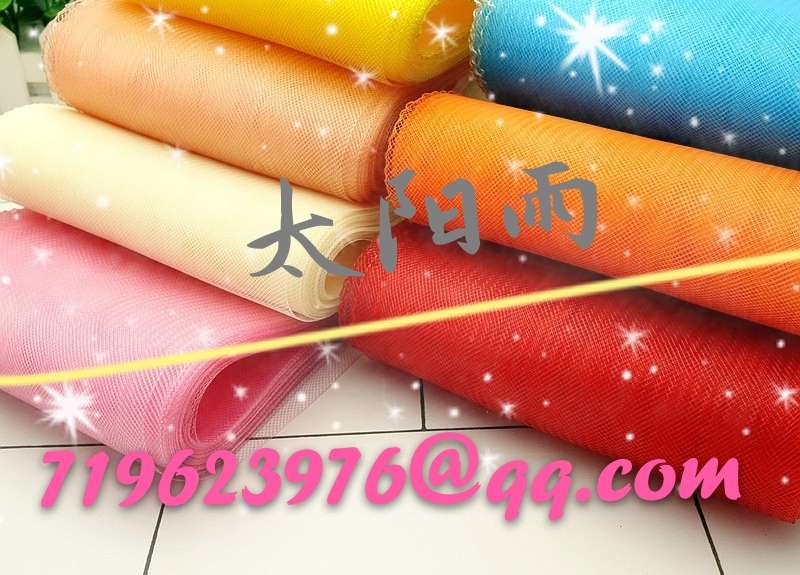 The box is tied with a flowered stretch netted headdress Specification drawing