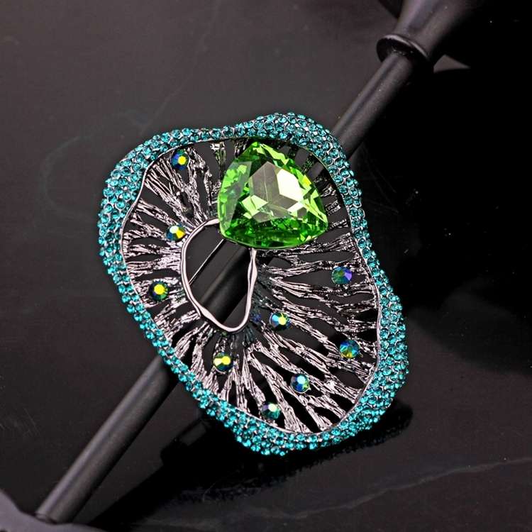 Winihua European and American vintage brooch Lady brooch Korean versatile coat coat with accessories brooch pin thumbnail