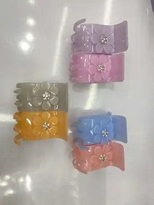 3+2 claws 5 thumbnail