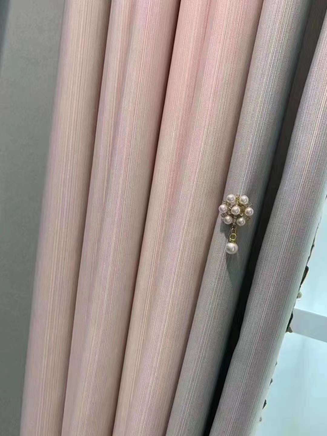 "Qian Si Mian high-end curtains!" "Patchwork bestsellers!" Simple and elegant, fashionable and high-end! The first choice for living rooms and bedrooms! There are many colors that can be freely combined undefined