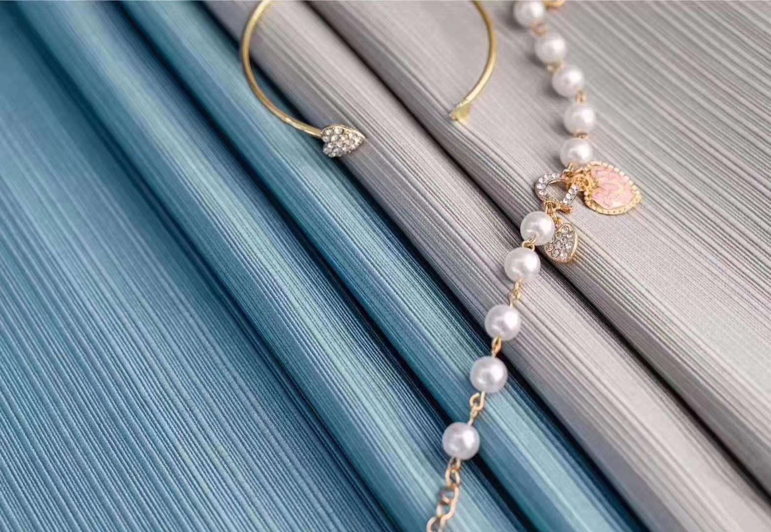 "Qian Si Mian high-end curtains!" "Patchwork bestsellers!" Simple and elegant, fashionable and high-end! The first choice for living rooms and bedrooms! There are many colors that can be freely combined