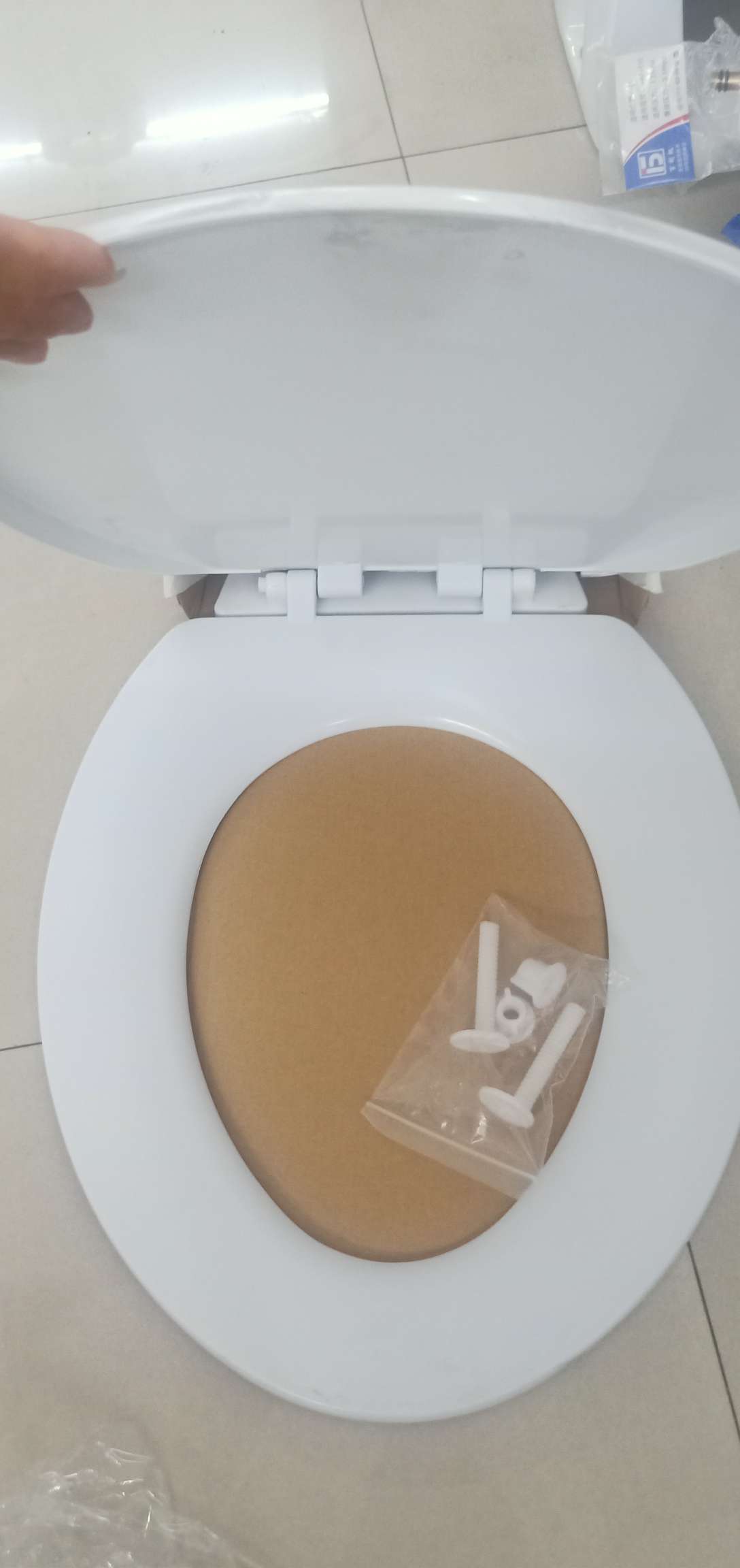 普通马桶盖实物图