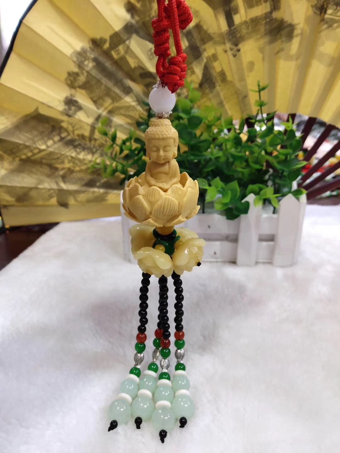 Resin gourd car hangers Application Scenario