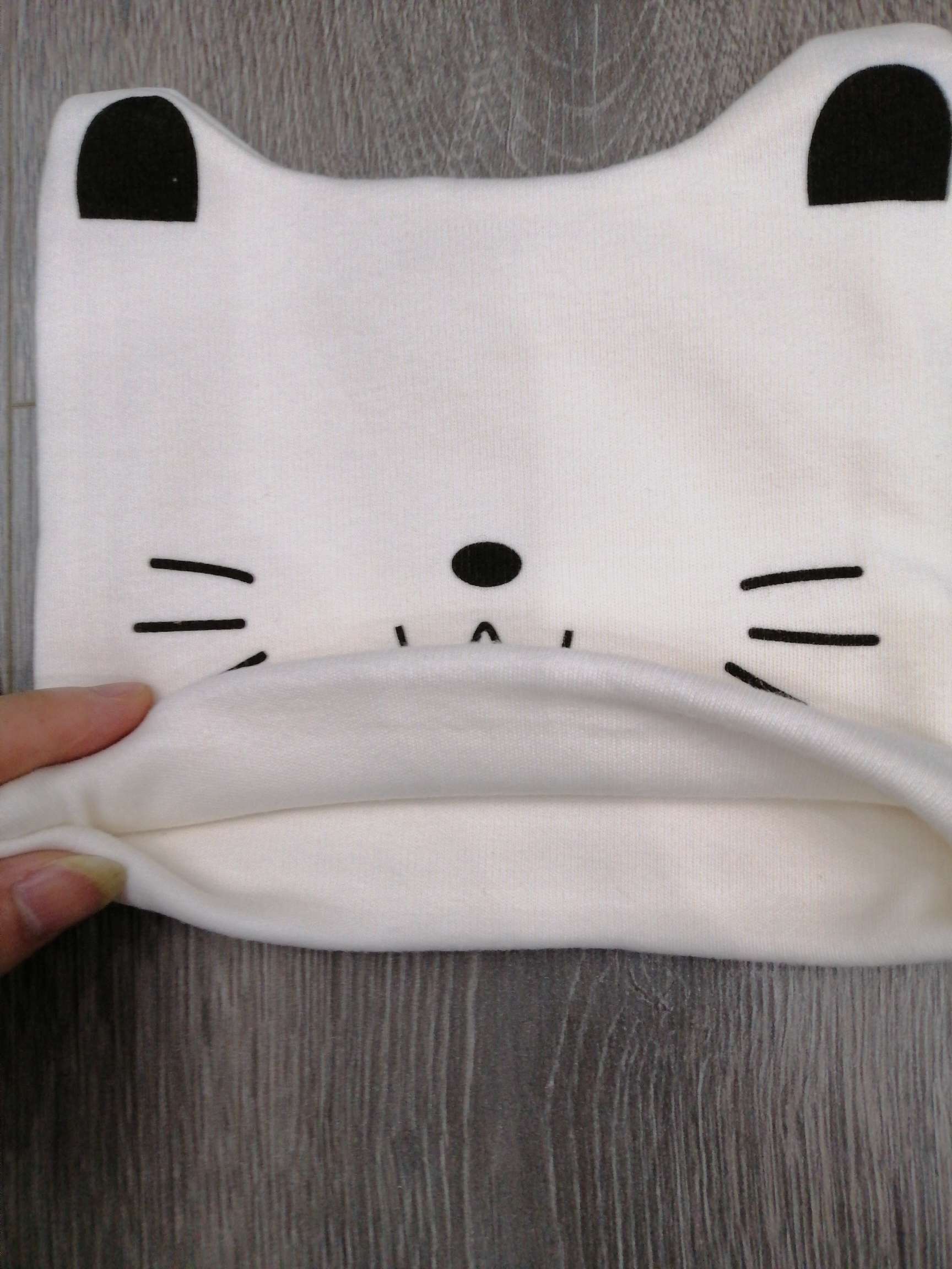 釣鱼猫舒绒棉宝宝双层四季小帽三色细节图