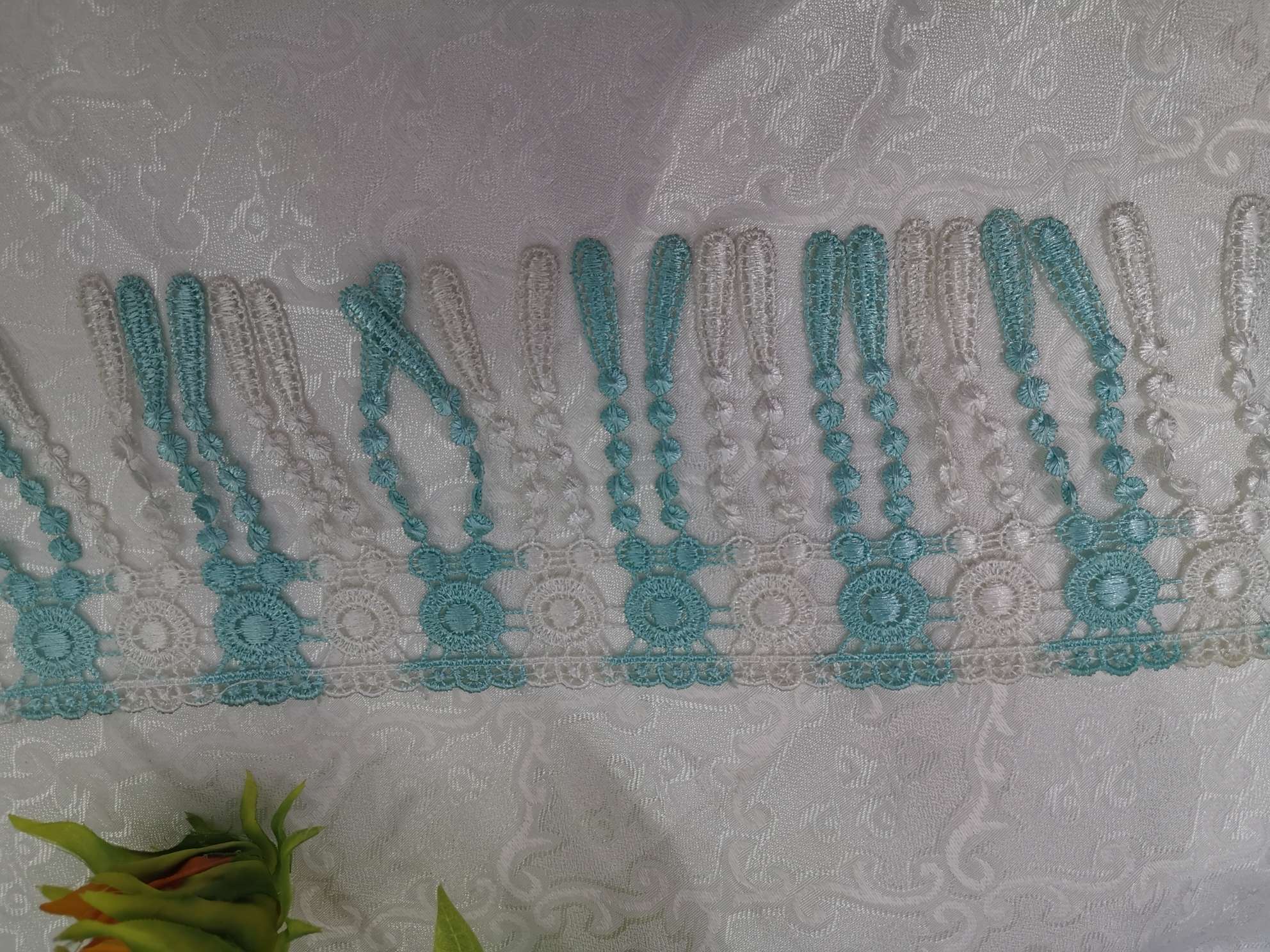 Tianjiao Lace Factory directly sells high-end auxiliary materials, two-color thread polyester water-soluble barcode embroidery lace, 10565 details Picture