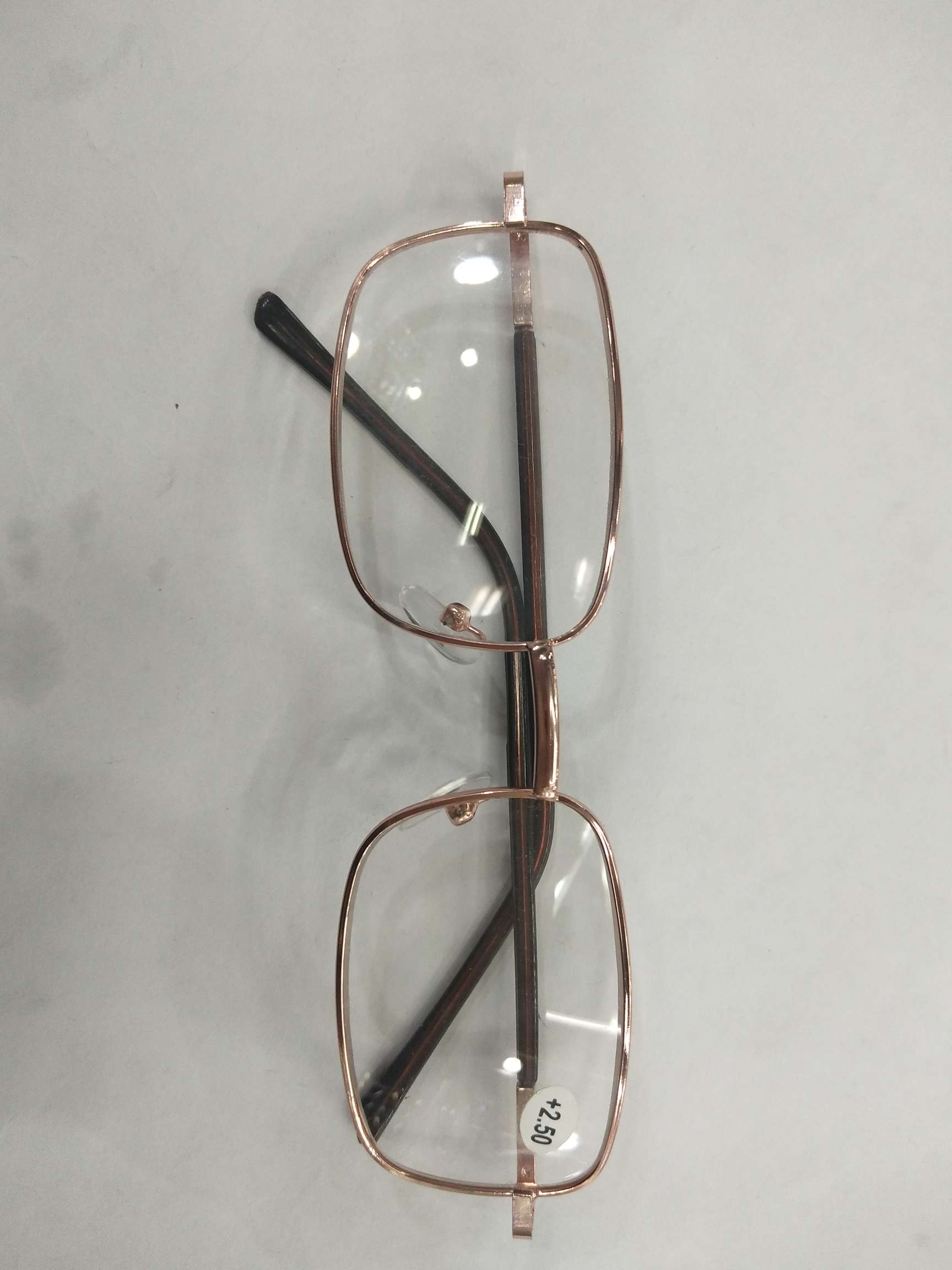 Anti-blue light reading glasses Application Scenario