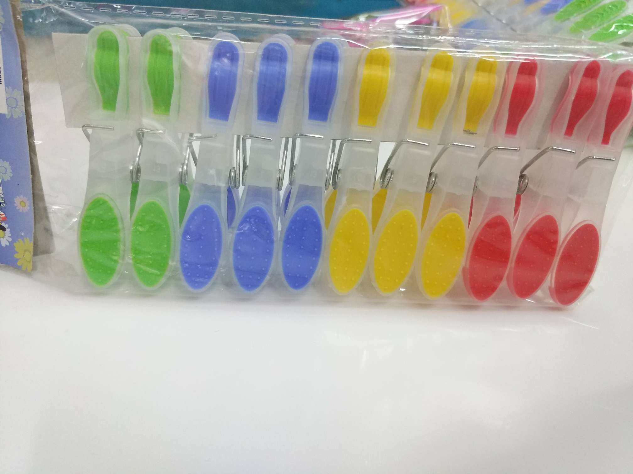 厂家直销环保塑料材质双色夹