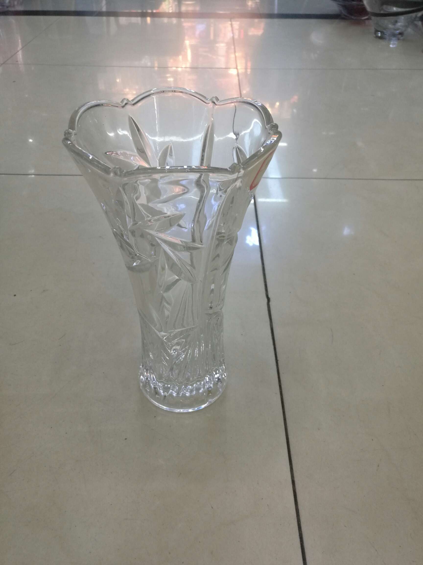 玻璃花瓶图