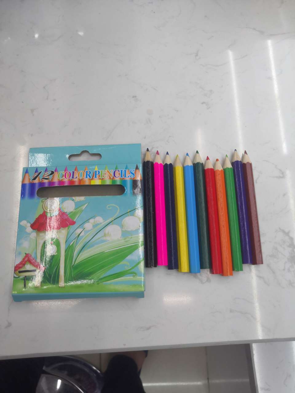12色花草8个图案彩铅3.5一480片装一箱起订产品图