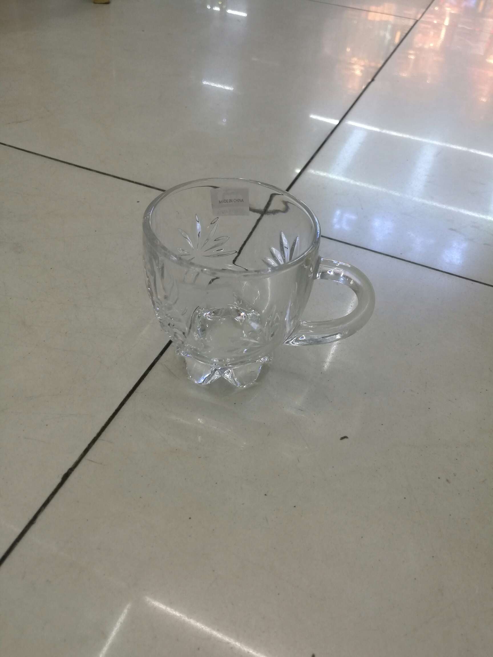 Put the cup at dawn thumbnail