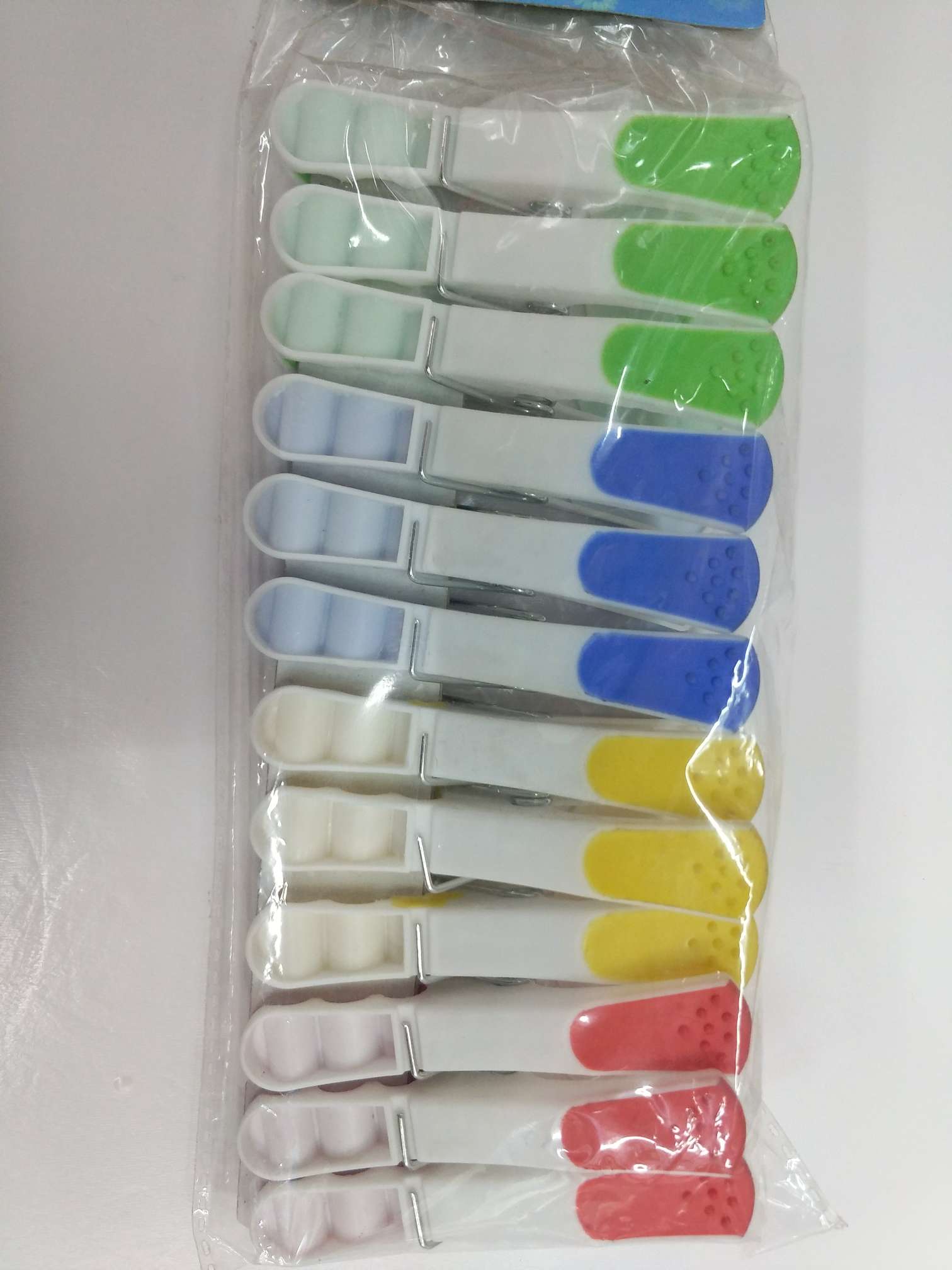 厂家直销，时尚环保塑料材质梅花双色夹子塑料夹子细节图