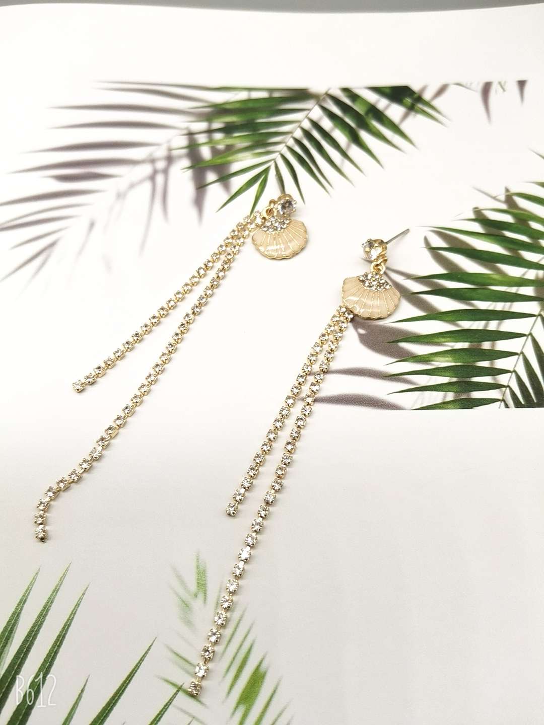 Stylish And Trendy Shell Fringe Earrings Application Scenario