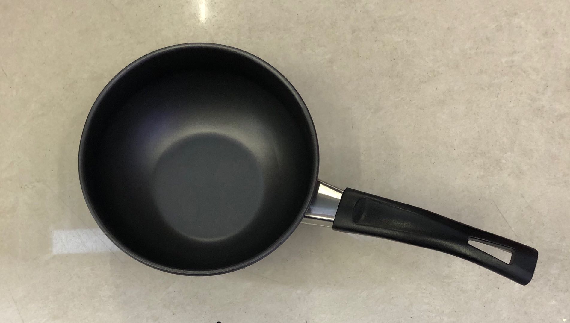 炒锅不粘锅