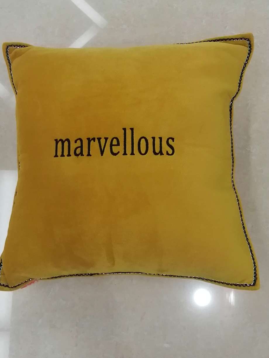 黄色荷兰绒抱枕套，45*45尺寸