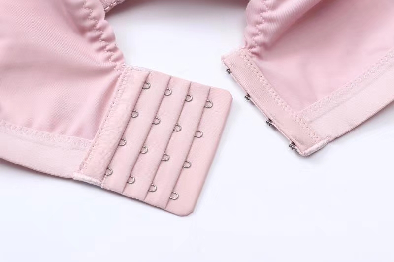 In 2020, thickened undergarments in vest style Application Scenario