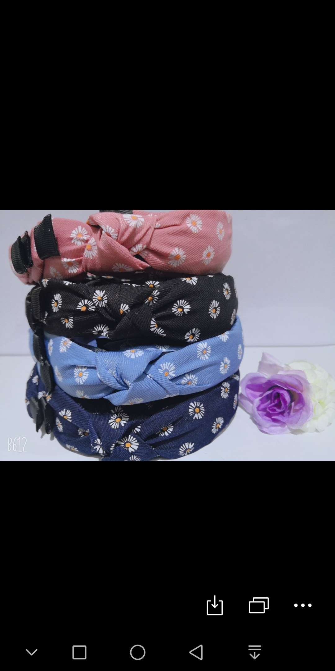 Small wrinkled chrysanthemum head buckle