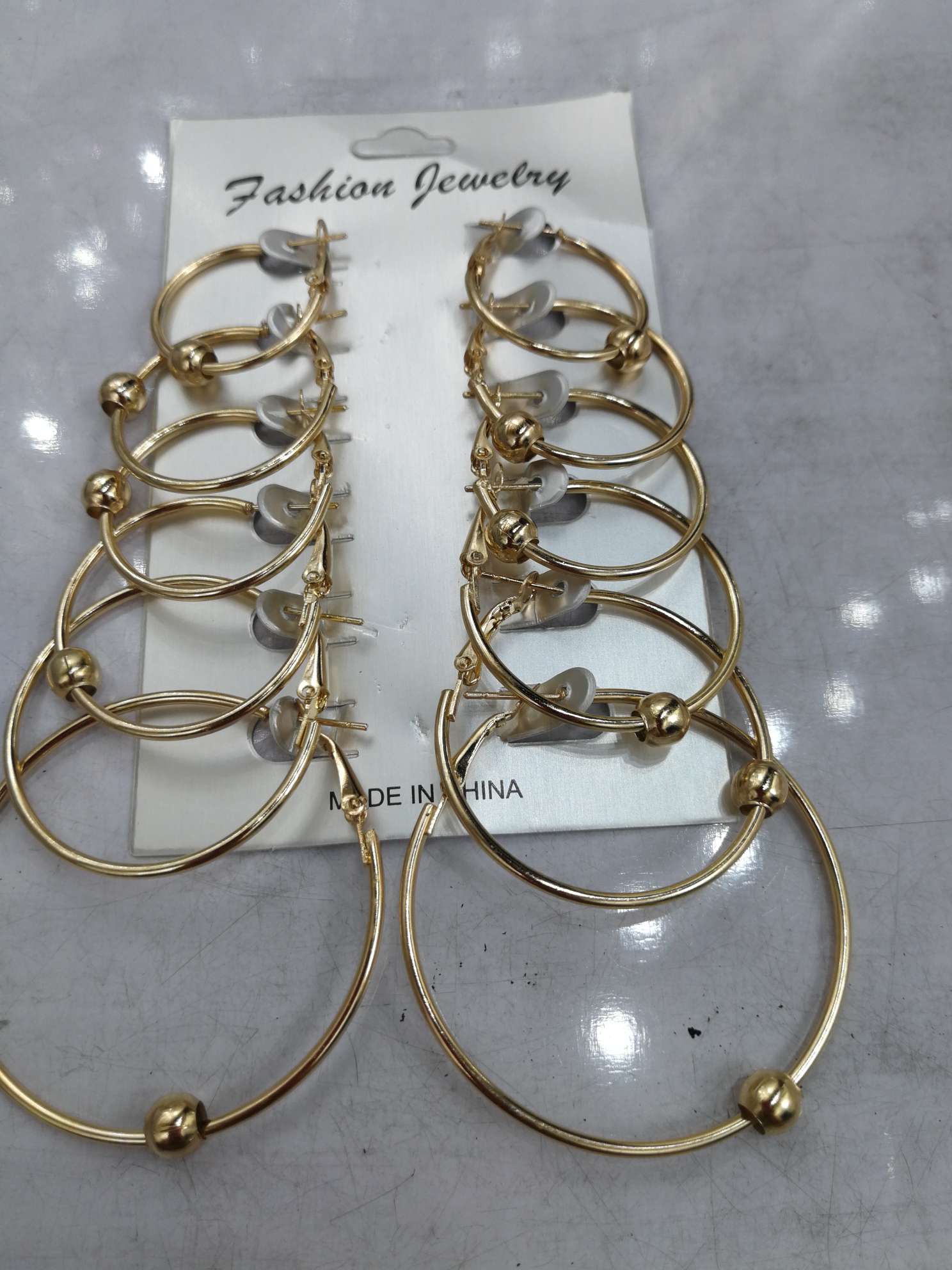earrings thumbnail