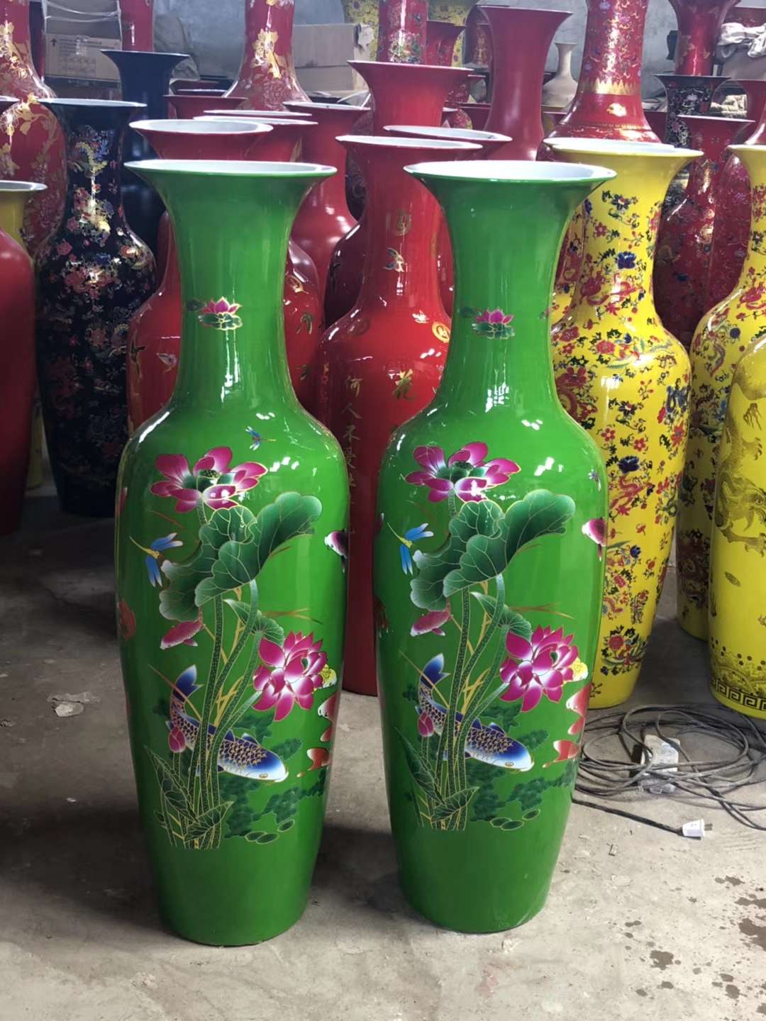 Green 120cm floor-to-ceiling large vase thumbnail