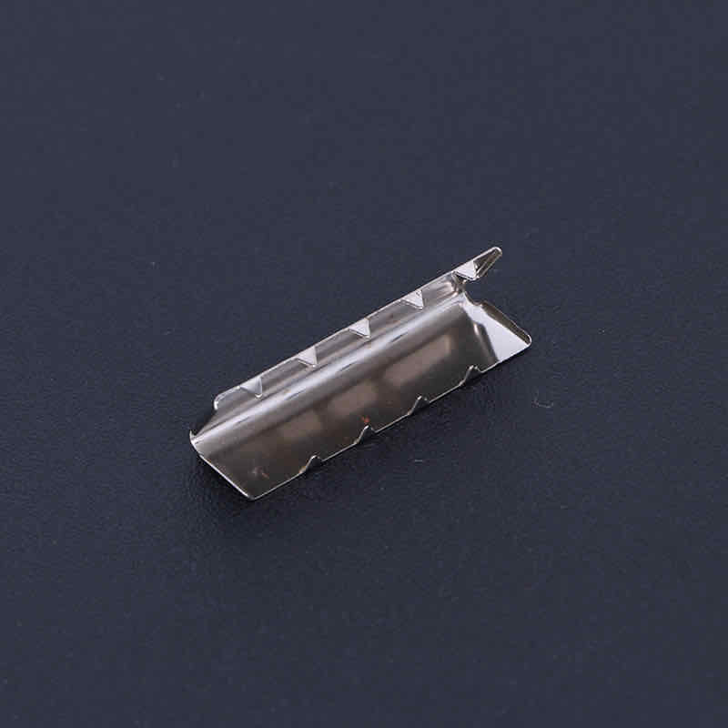 Metal clothing accessories, metal tail clips, luggage accessories, webbing, tail clips, ropes, and belt clips can be customized Item Picture