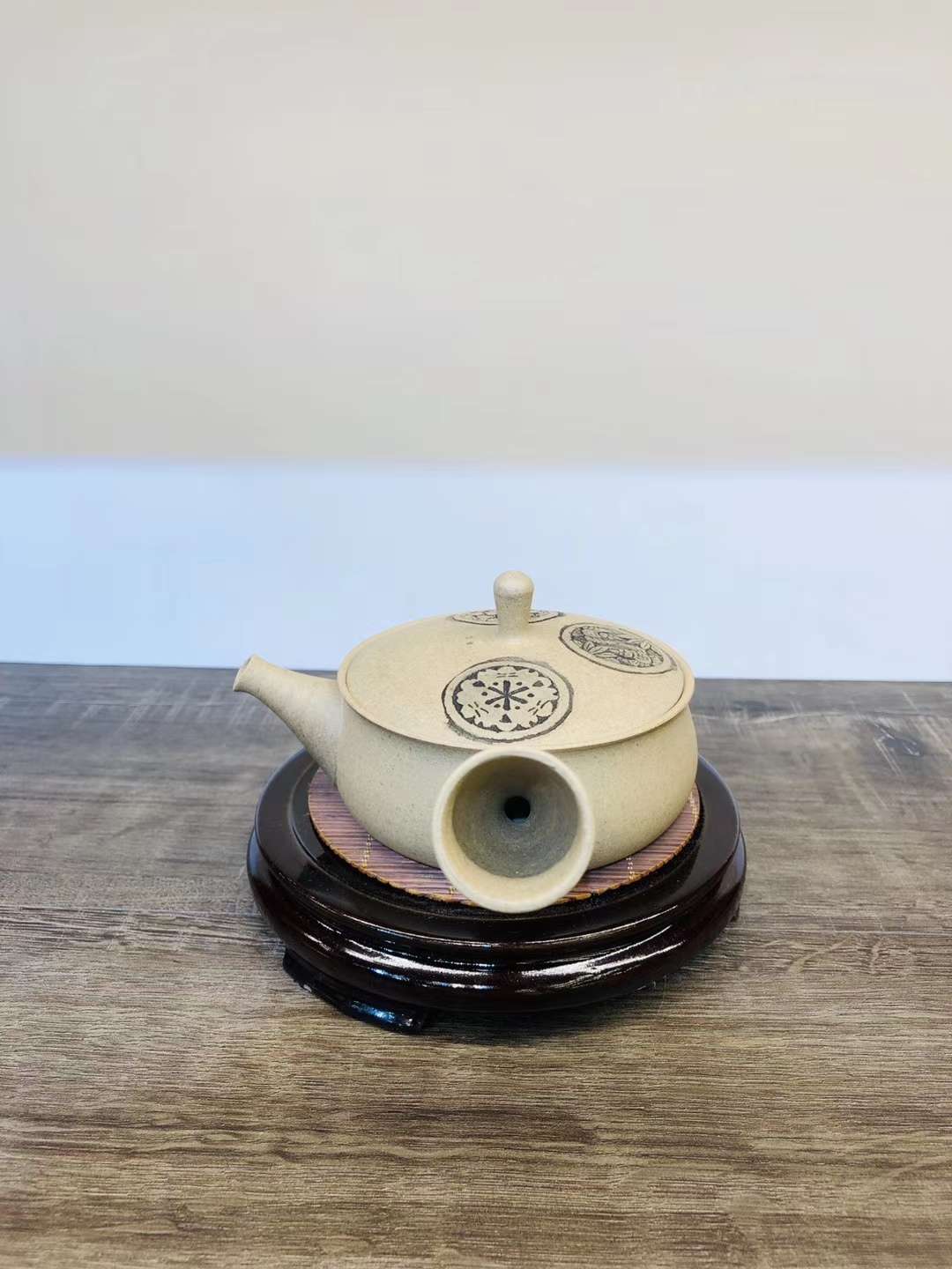 陶瓷工艺品实物图