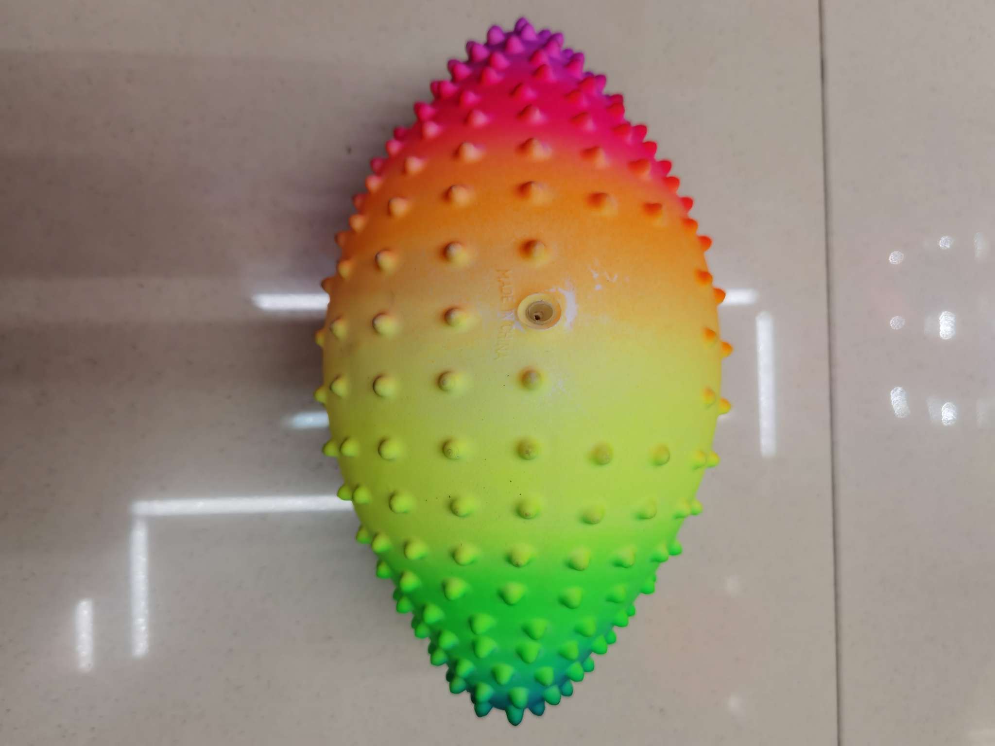 20cm彩虹按摩橄榄球