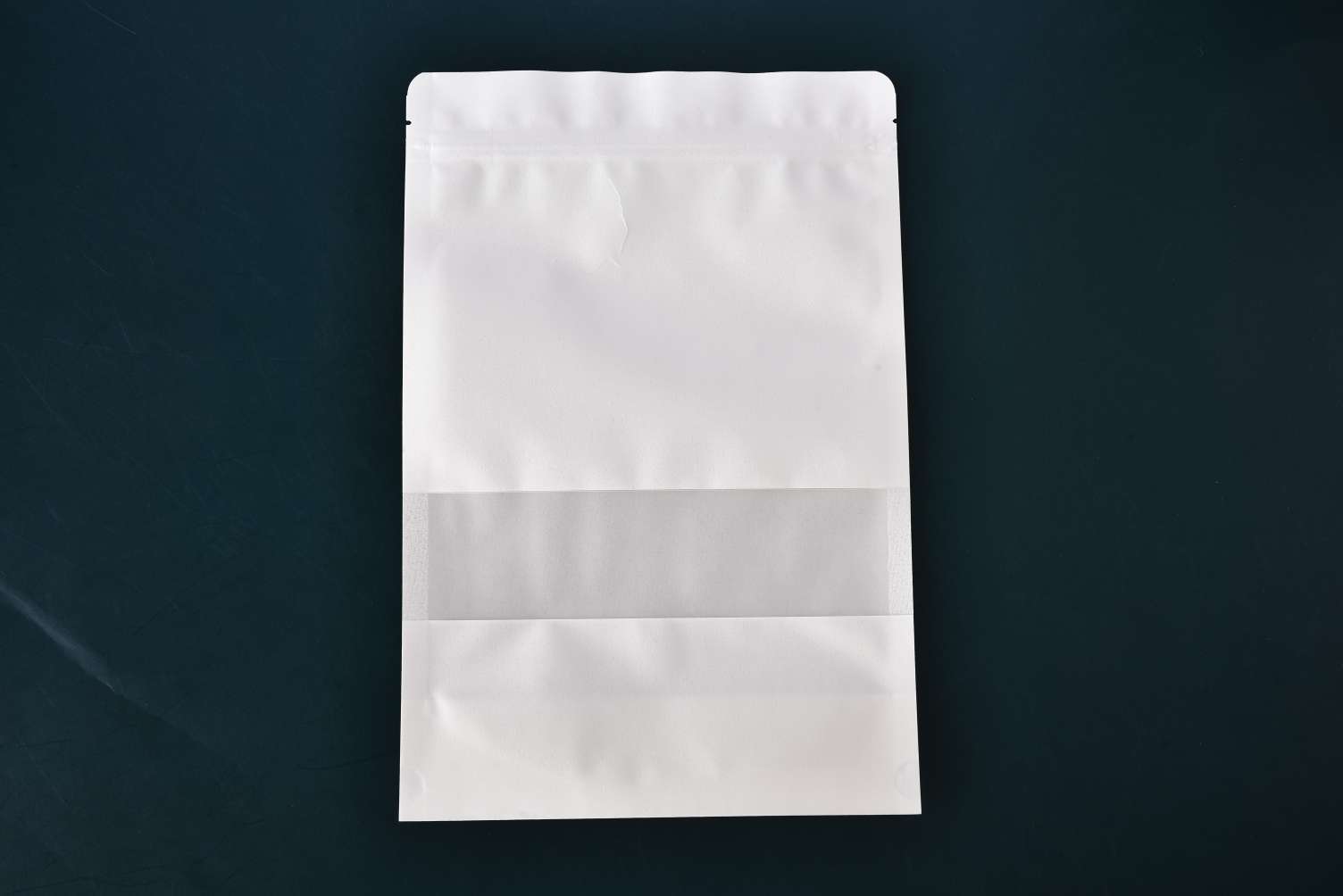 White kraft paper frosted window stand-up bags without printing, food-sealed zipper bags in various sizes in stock details Picture