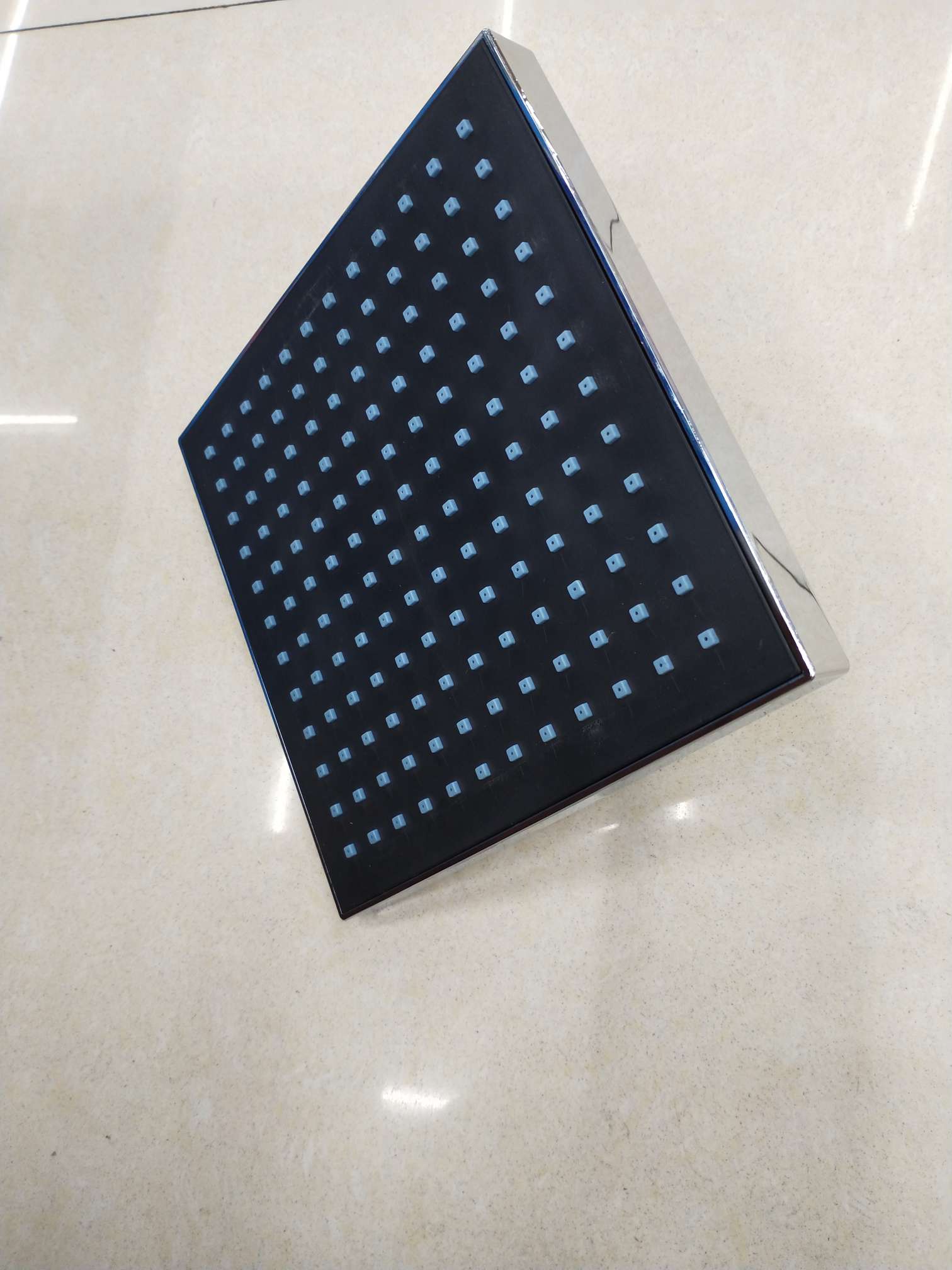 Top spray shower head thumbnail