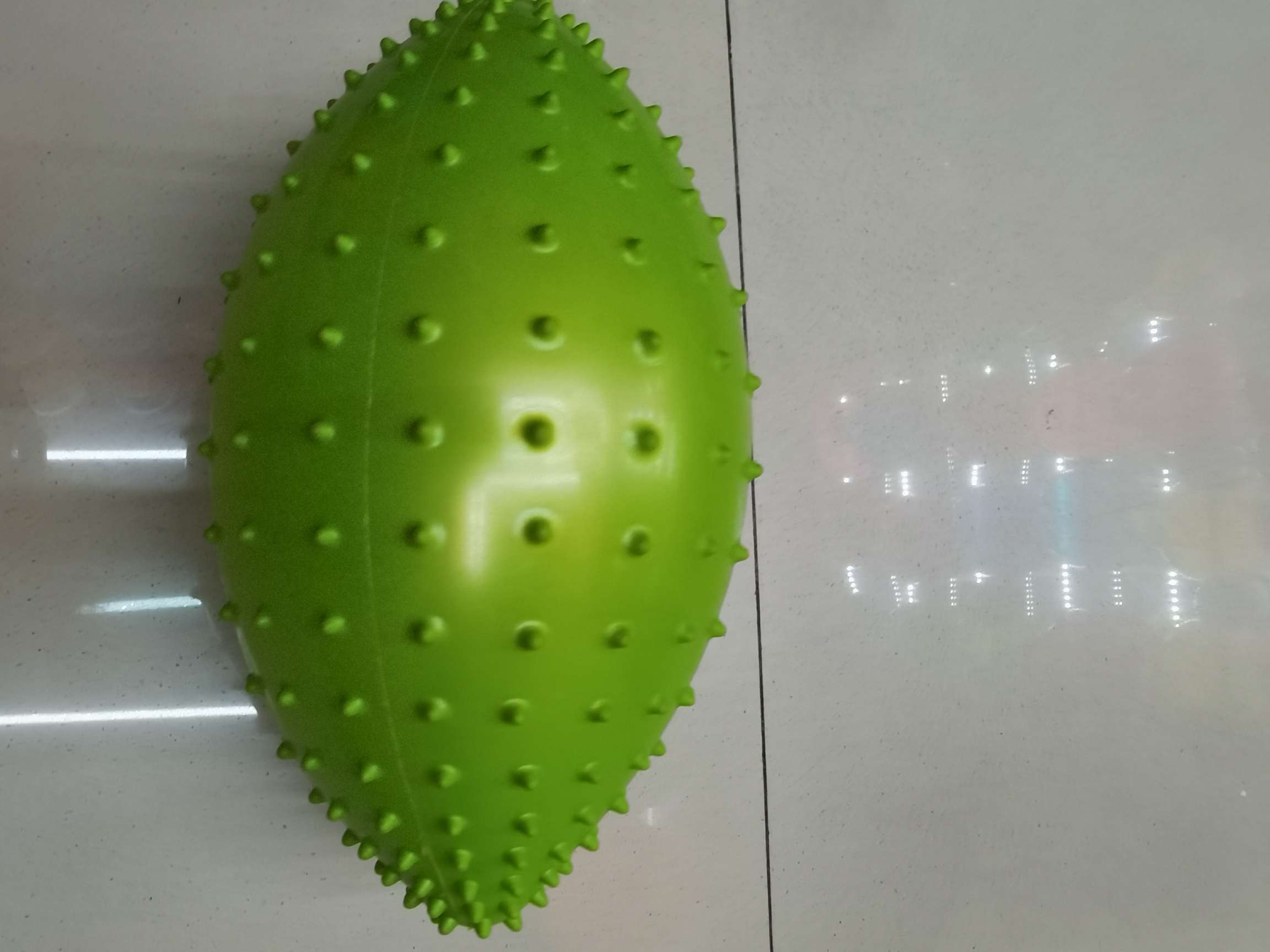 22cm珠光按摩橄榄球绿色